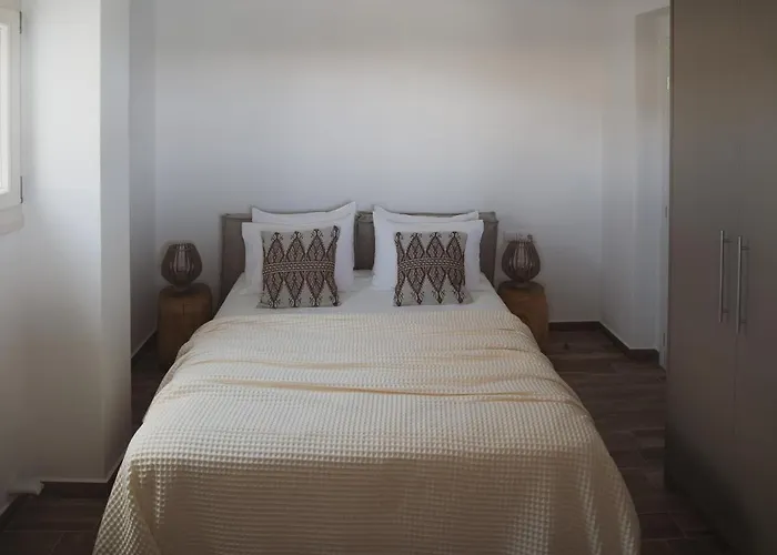 Vouno Luxury Villa *