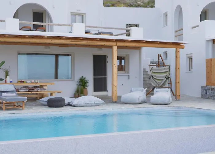 Vouno Luxury Villa *