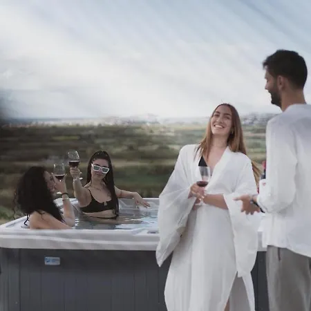 Vouno Luxury * Glinádo Náxu