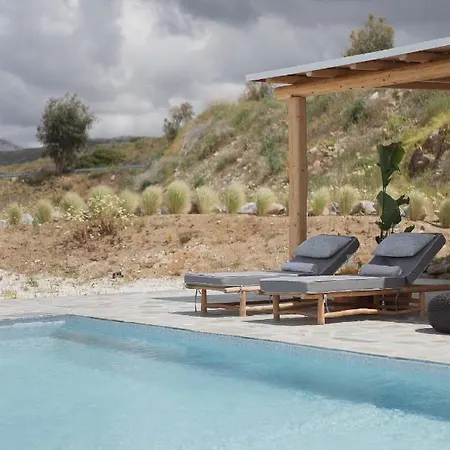 Vouno Luxury Villa