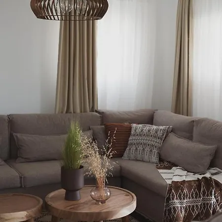 Vouno Luxury * Glinádo Náxu